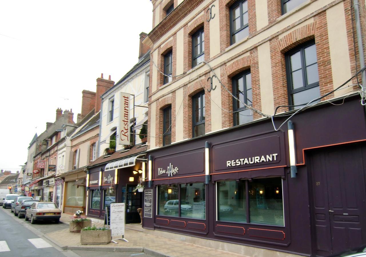 Logis Hotel-Restaurant Le Relais D'Aligre Chateauneuf-en-Thymerais Luaran gambar