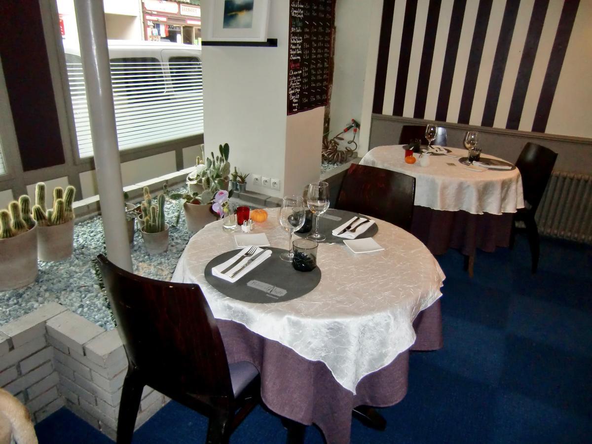 Logis Hotel-Restaurant Le Relais D'Aligre Chateauneuf-en-Thymerais Luaran gambar